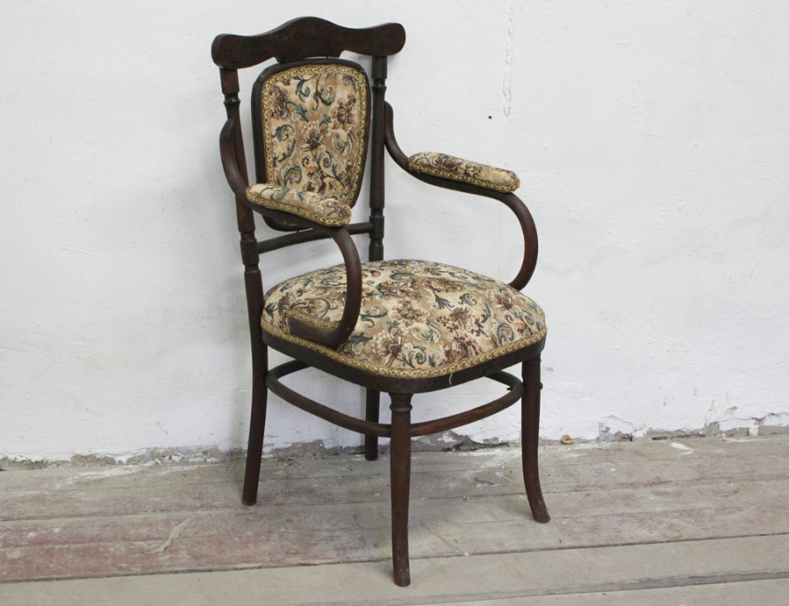 Старинное венское кресло