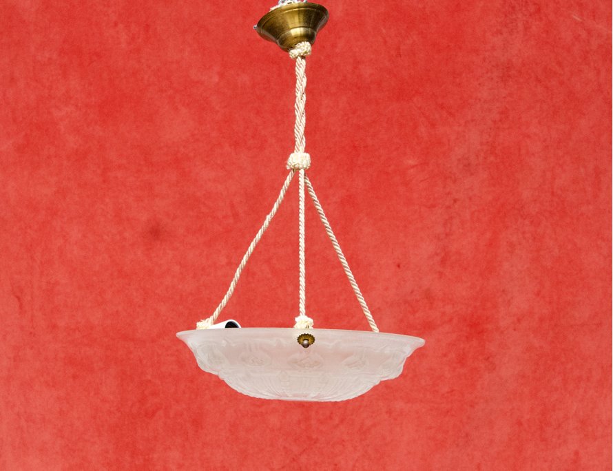 Потолочный светильник в стиле ар-деко