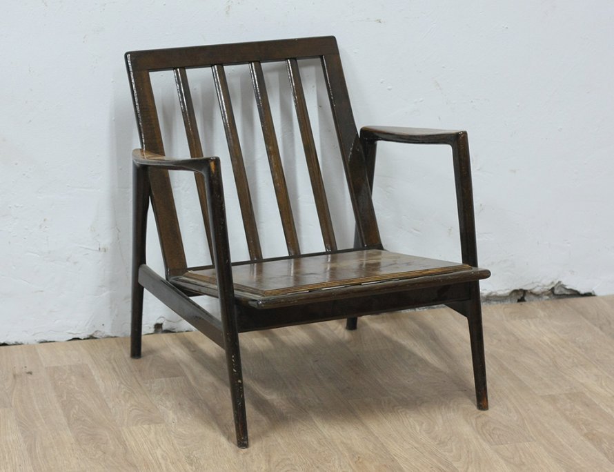 Старинное чехословацкое кресло