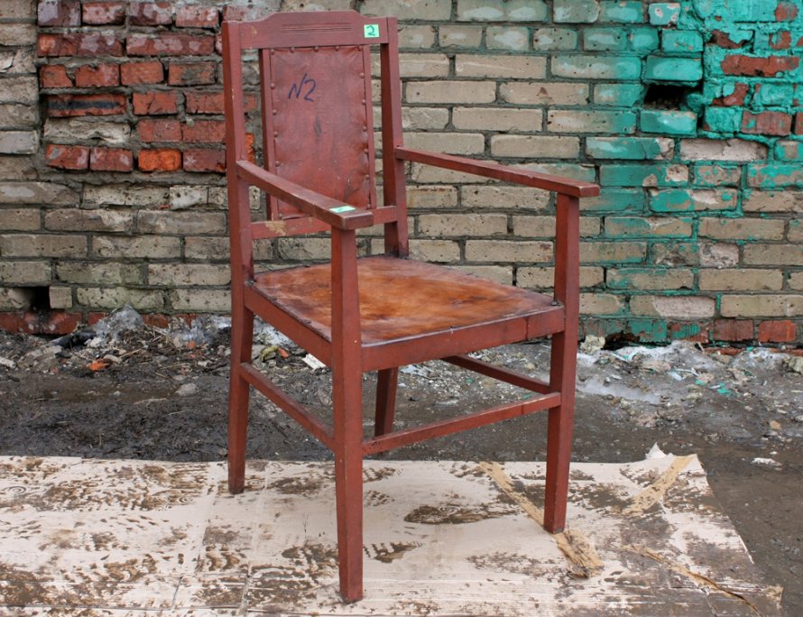 Старинный стул-кресло