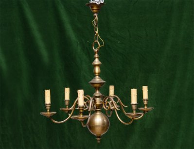 Винтажная бронзовая люстра во фламандском стиле