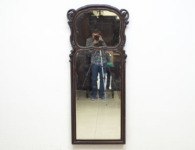 Антикварное ростовое зеркало с резьбой