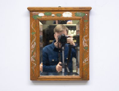 Зеркало с современной росписью
