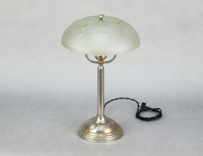 Старинная настольная лампа в стиле ар-деко