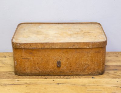 Старинная коробка для одежды