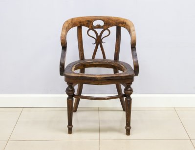 Антикварное кресло Войцеховъ