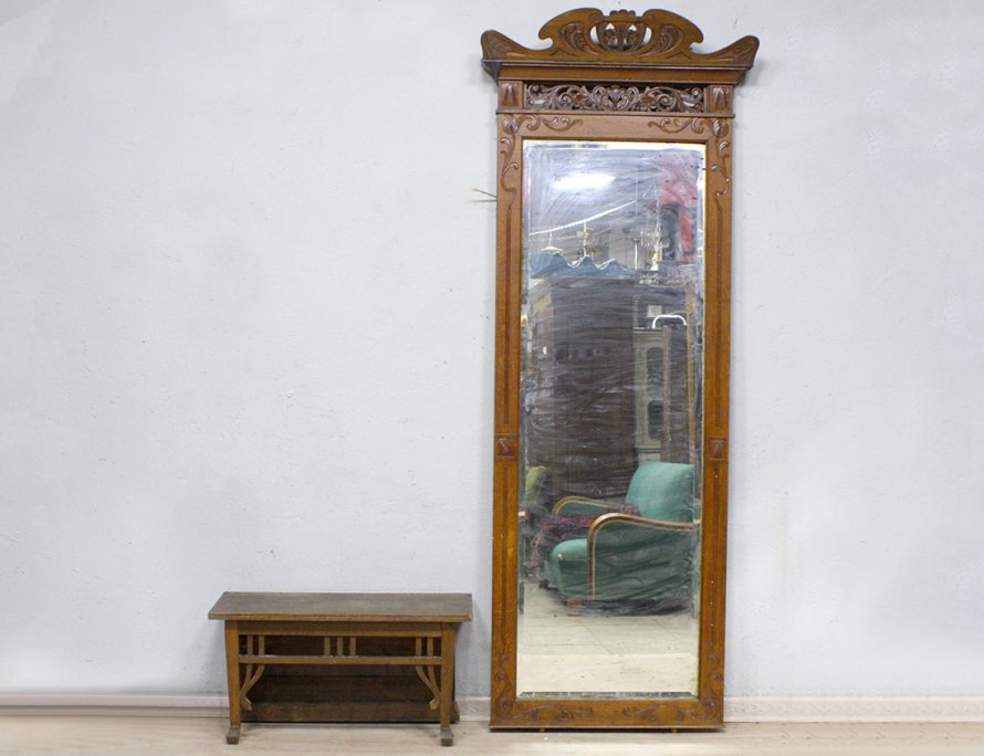 Старинное зеркало с консолью модерн