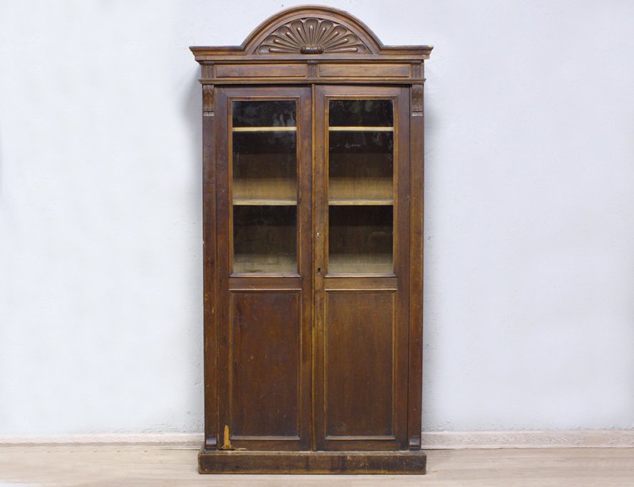 Книжный шкаф 19 века