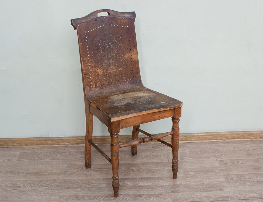 Антикварный стул 