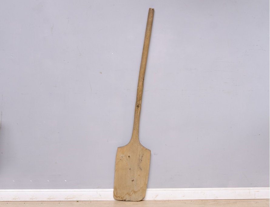 Старинная хлебная лопата