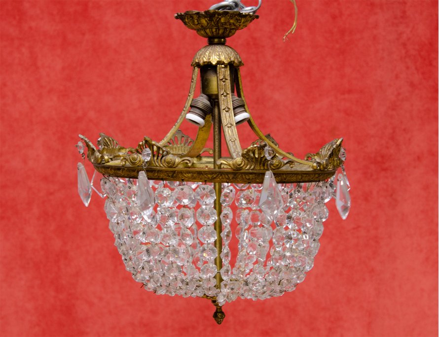 Старинный бронзовый светильник с подвесками