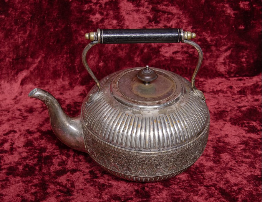 Старинный чайник, Elkington & Co