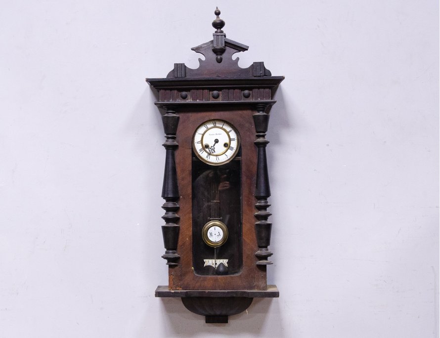 Антикварные настенные часы Gustav Becker