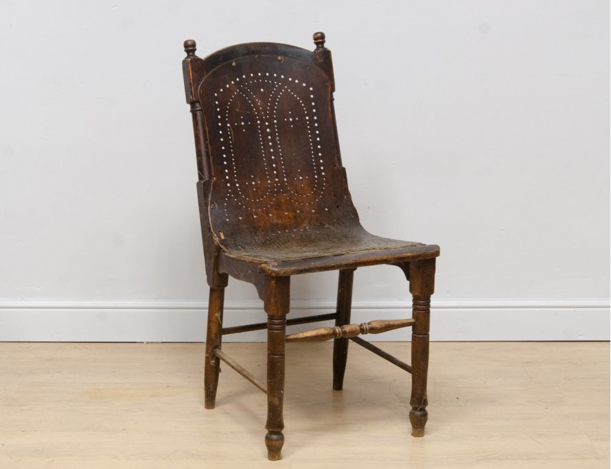 Антикварный стул, Лютерма