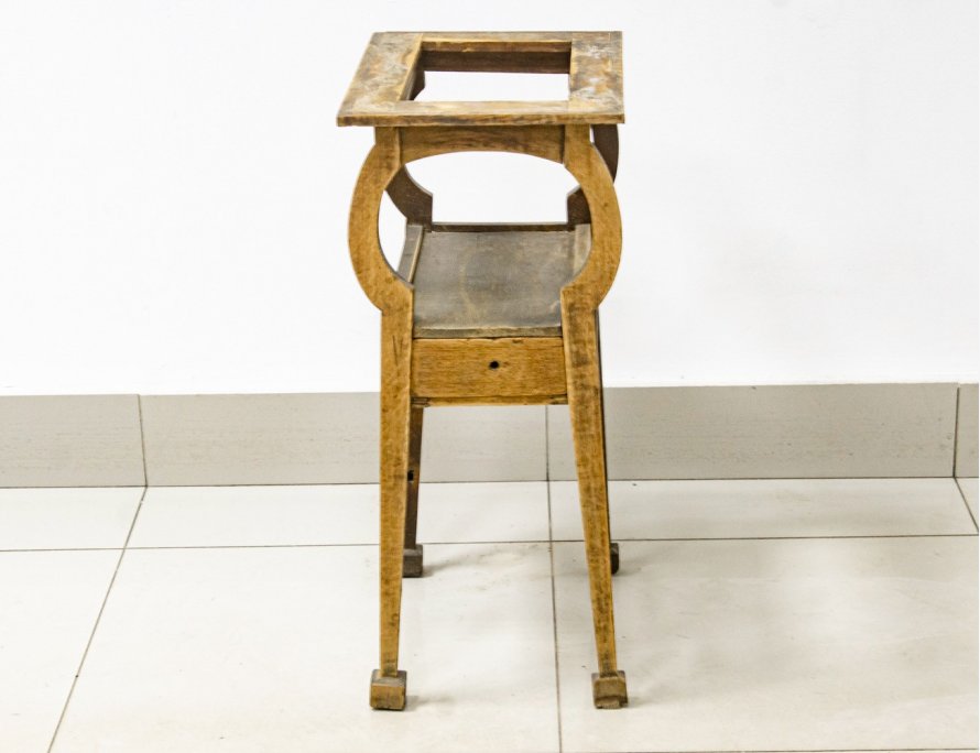 Антикварный дубовый самоварный стол модерн