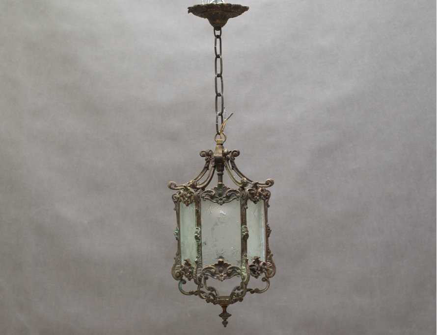 Старинный подвесной светильник-фонарь