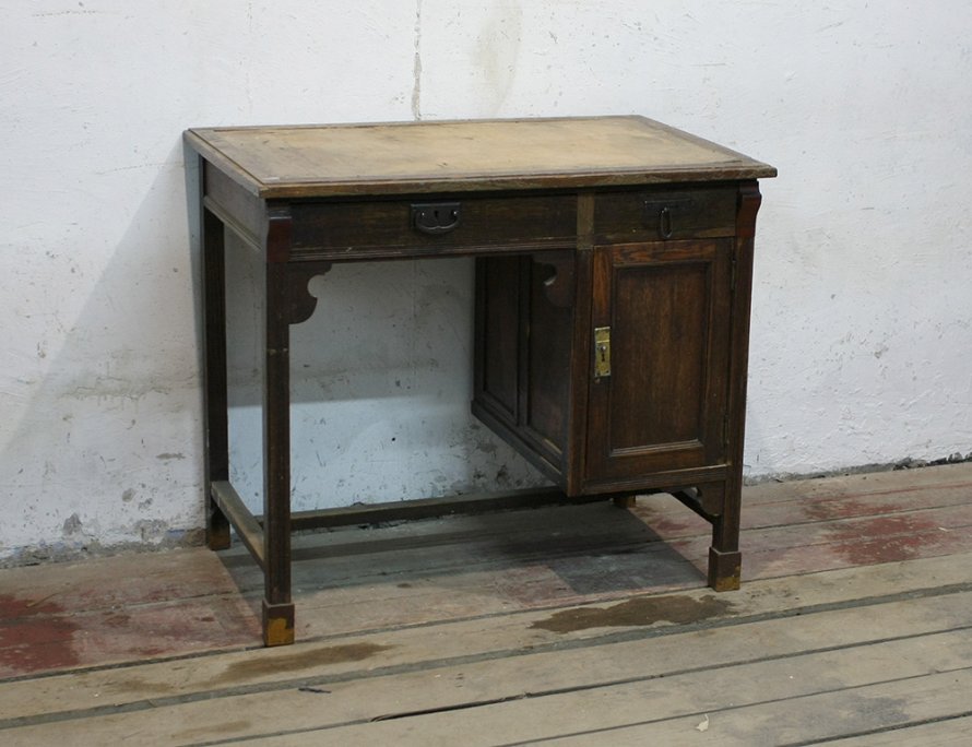 Дубовый конторский письменный стол