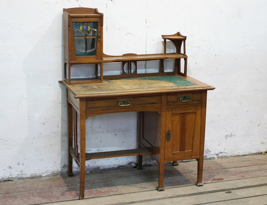 Письменный стол модерн