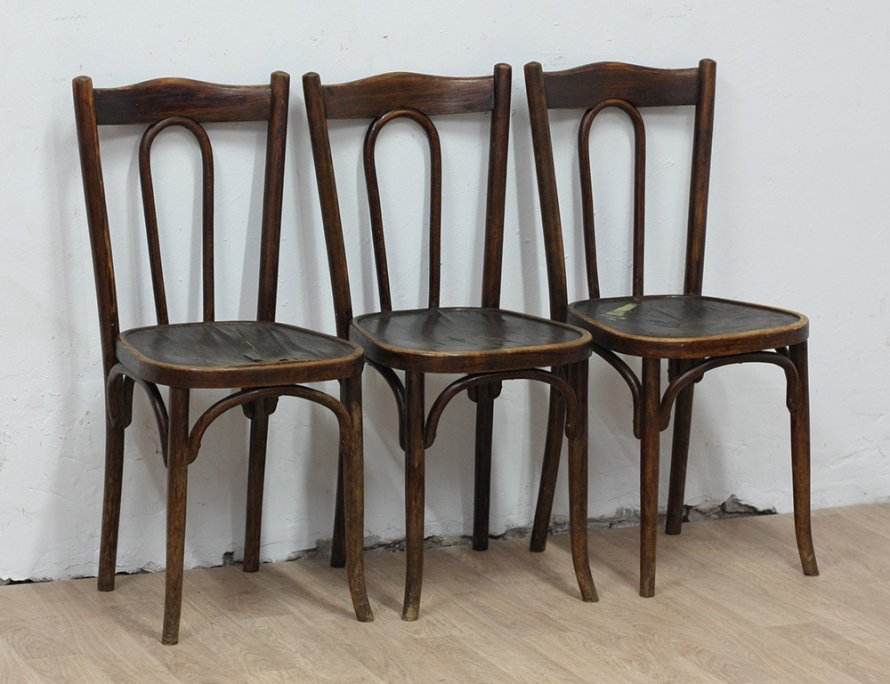 Старинные буковые стулья