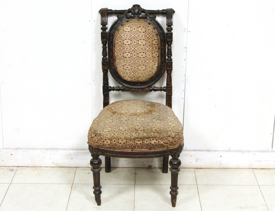 Старинный пружинный стул