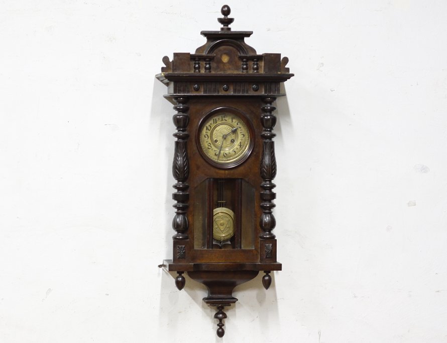 Старинные настенные часы с боем FMS