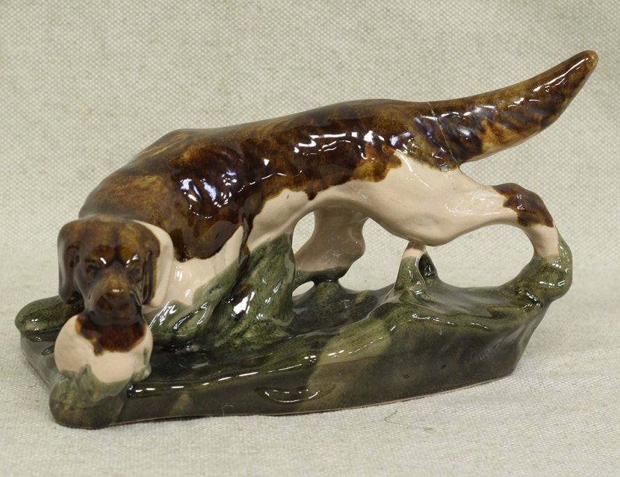Фарфоровая статуэтка Собаки