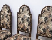 Антикварные стулья с резьбой