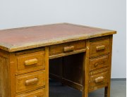 Старинный конторский письменный стол