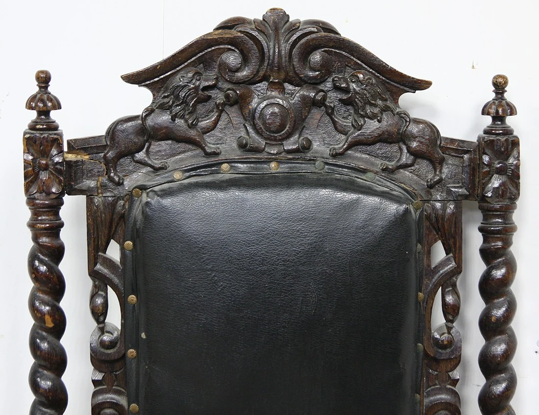 Реставрация антикварного кресла со львами