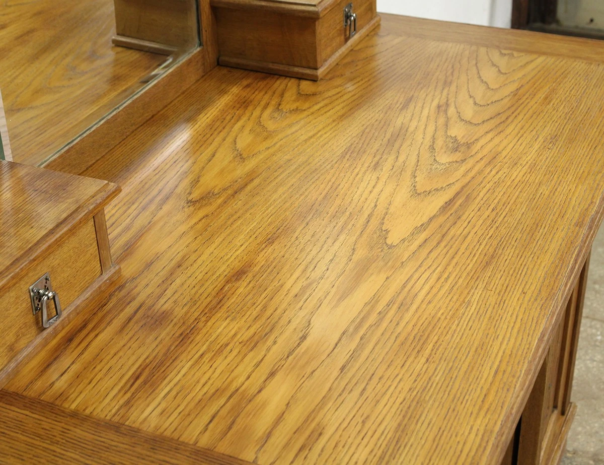 Реставрация дубового дамского столика модерн