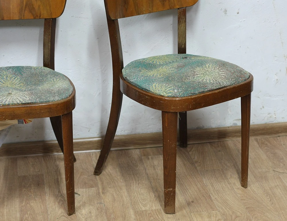 Реставрация пары чехословацких стульев