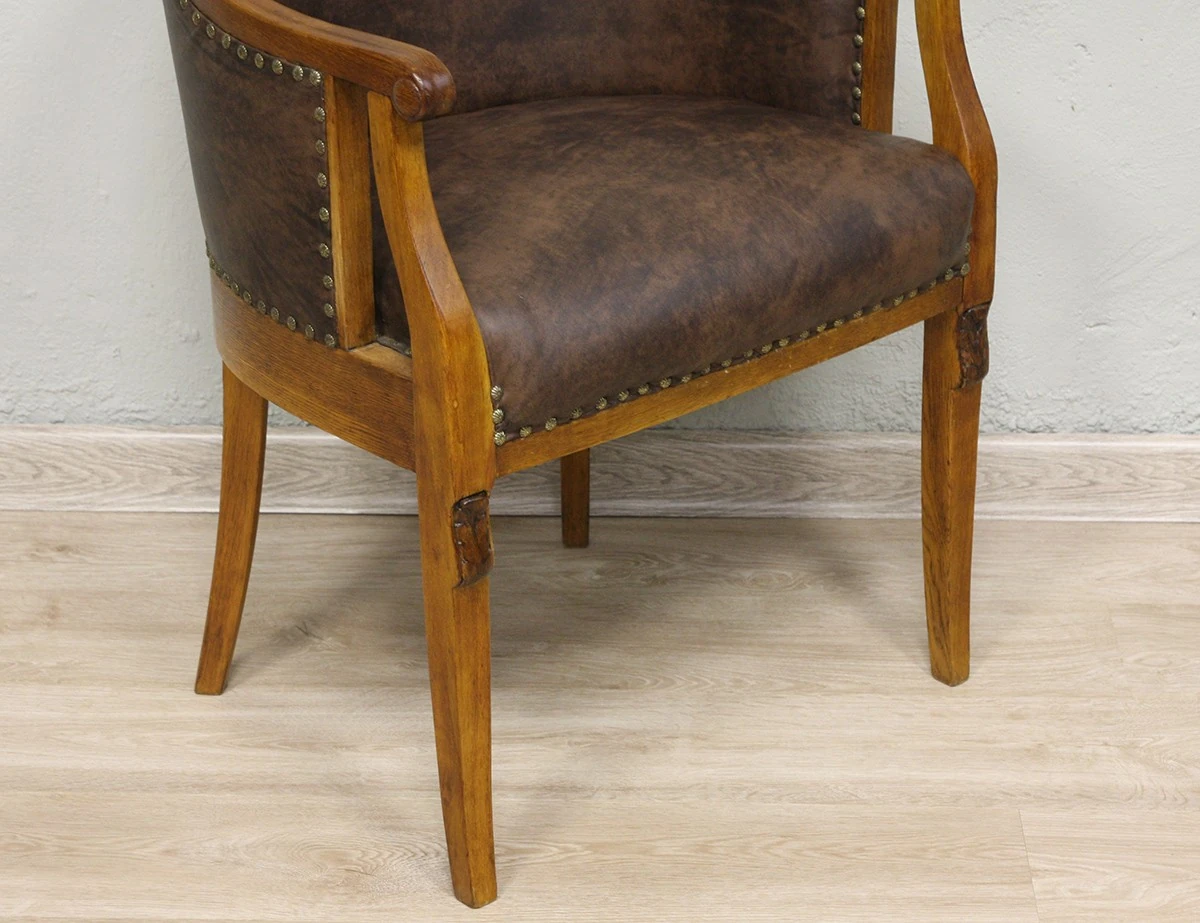 Реставрация дубового кабинетного кресла