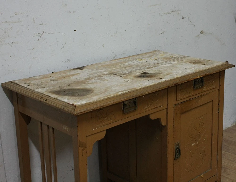 Реставрация письменного стола