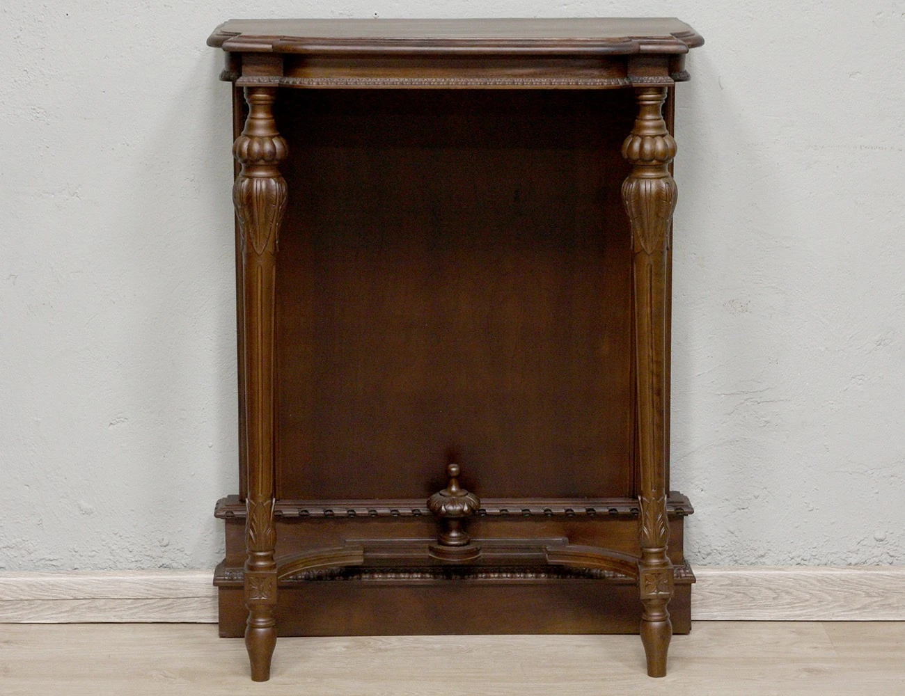 Реставрация антикварной консоли 19 века