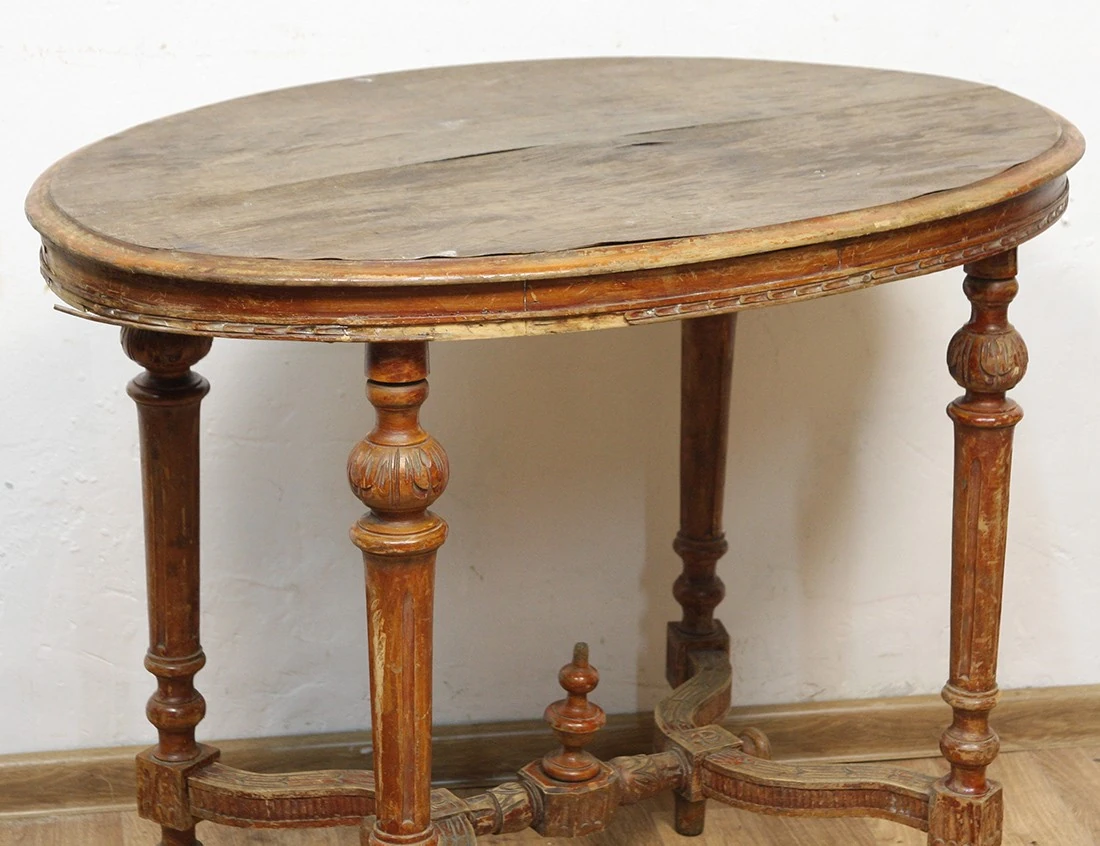 Реставрация гостиного стола 19 века