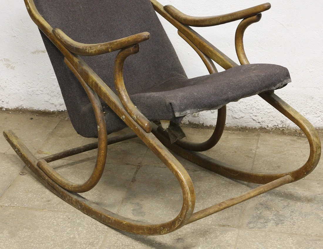 Реставрация кресла-качалки Ton