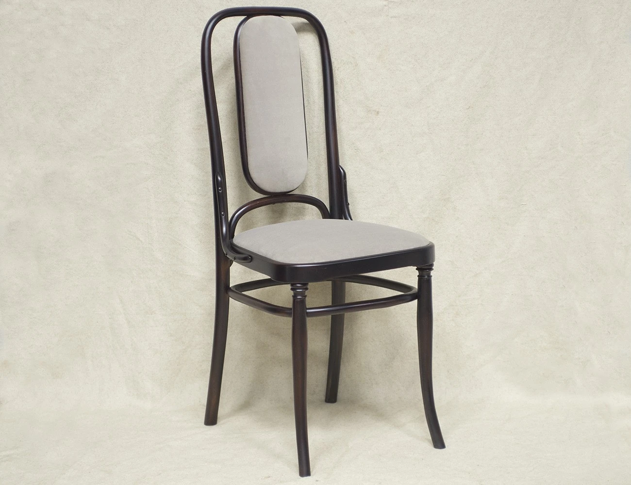 Реставрация стула №235 фирмы Конъ