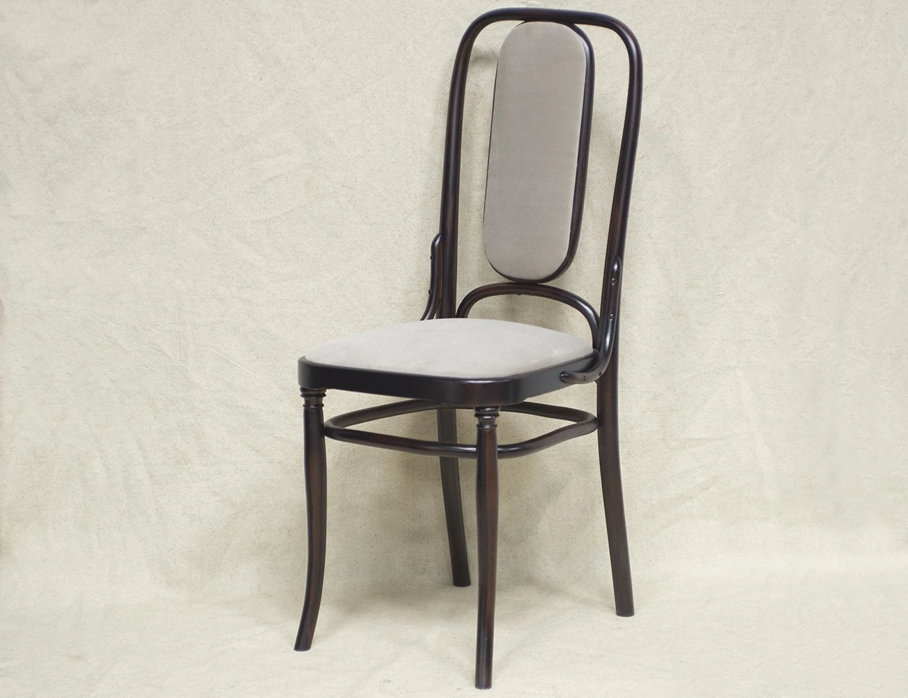 Реставрация стула №235 фирмы Конъ