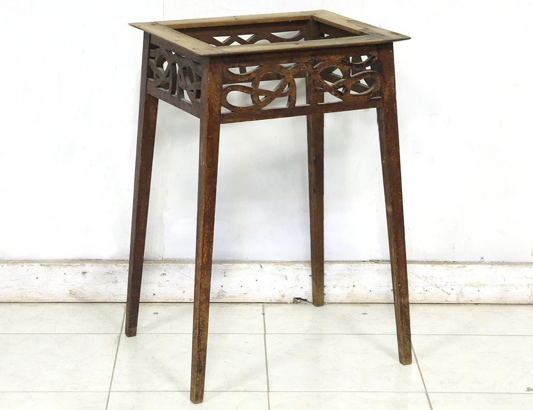 Реставрация старинного дубового столика