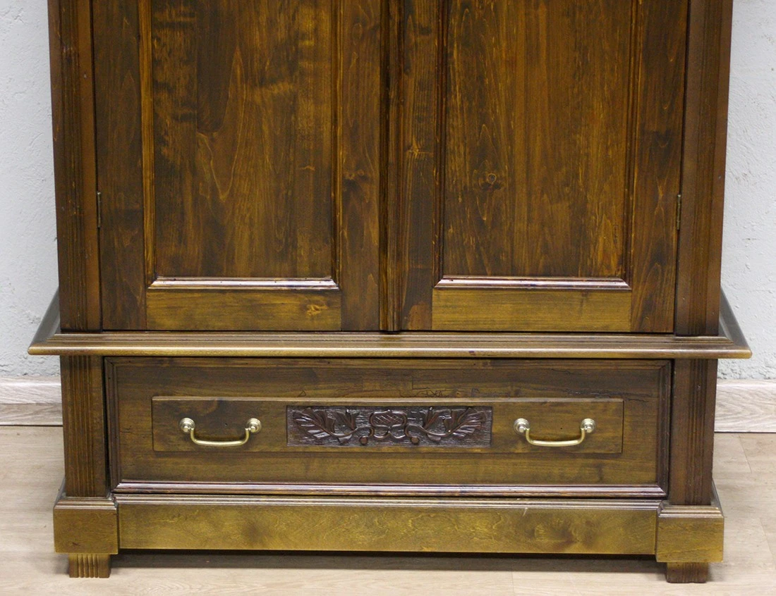 Реставрация платяного шкафа