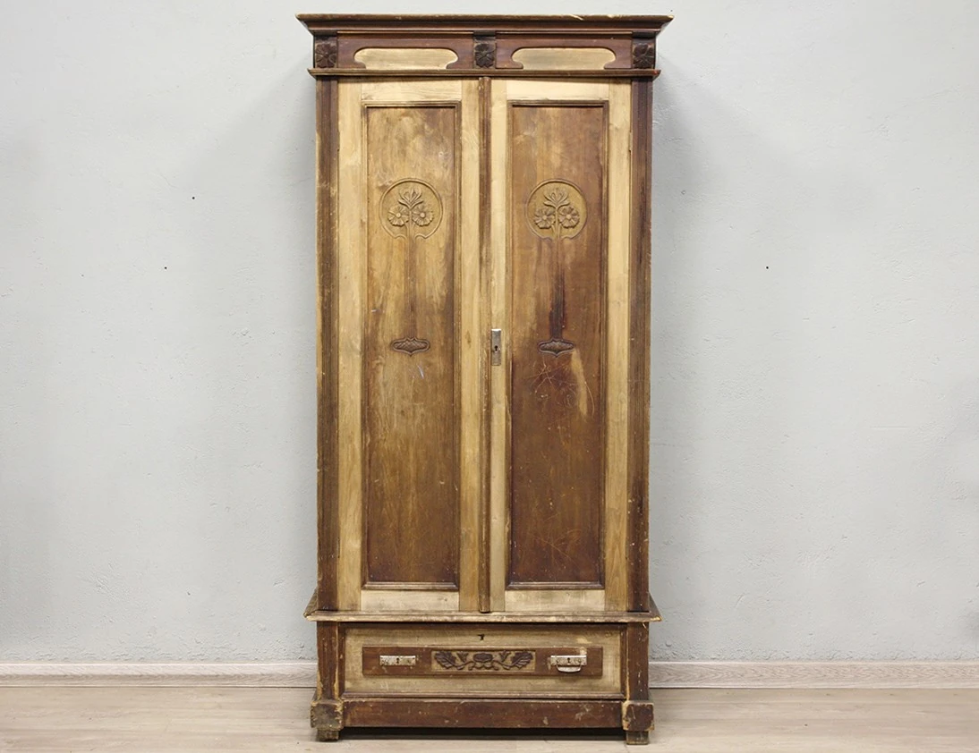 Реставрация платяного шкафа