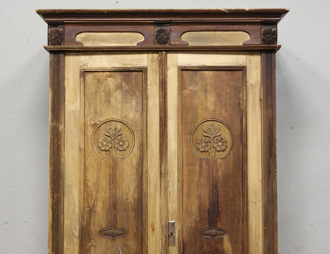 Реставрация платяного шкафа