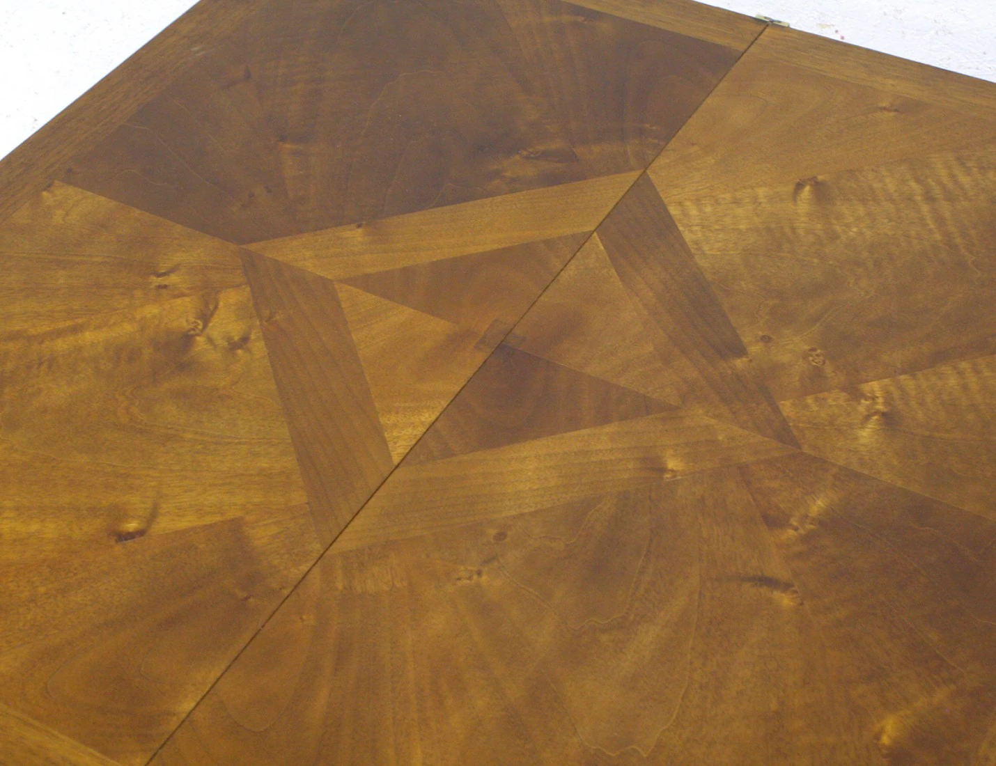 Реставрация антикварного ломберного столика