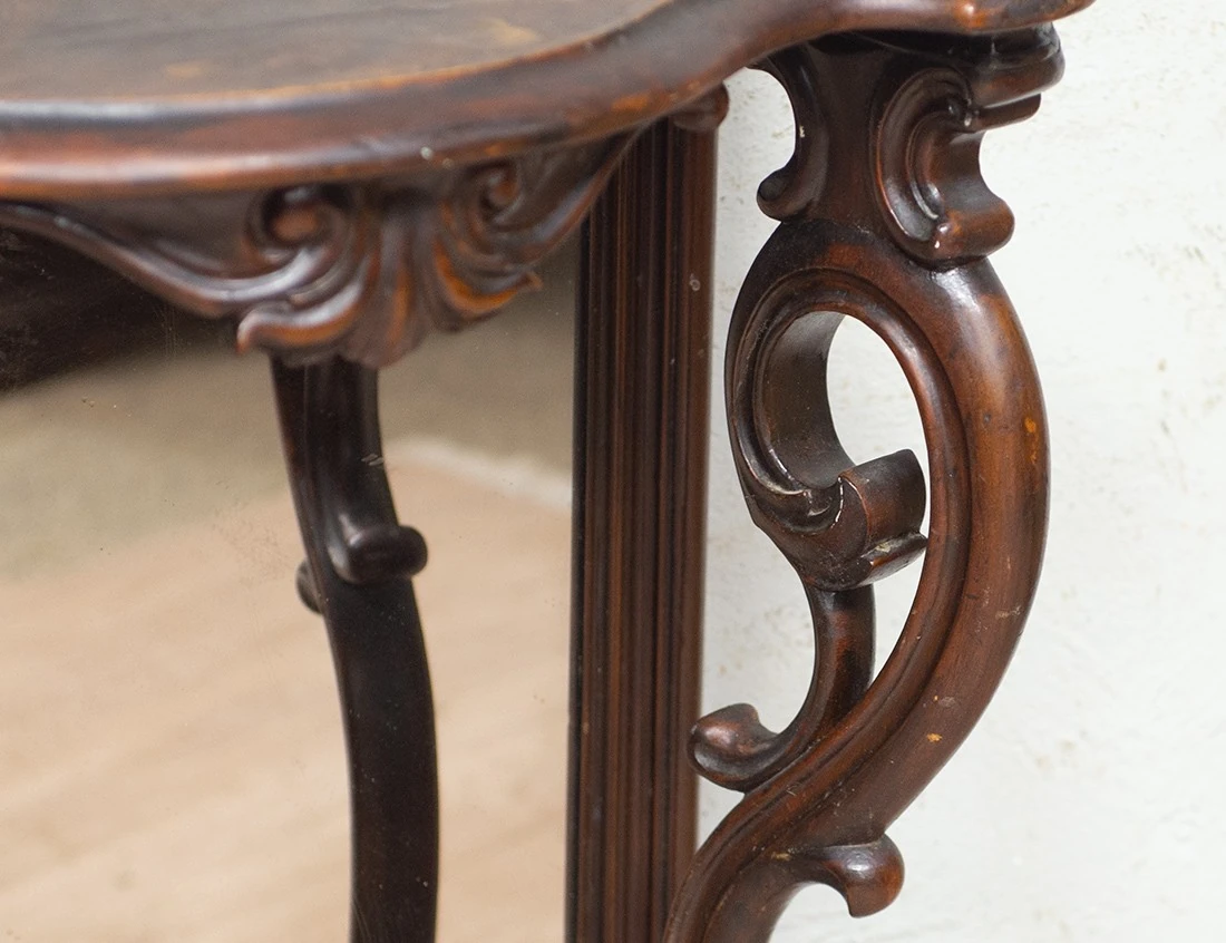 Реставрация антикварной ореховой консоли