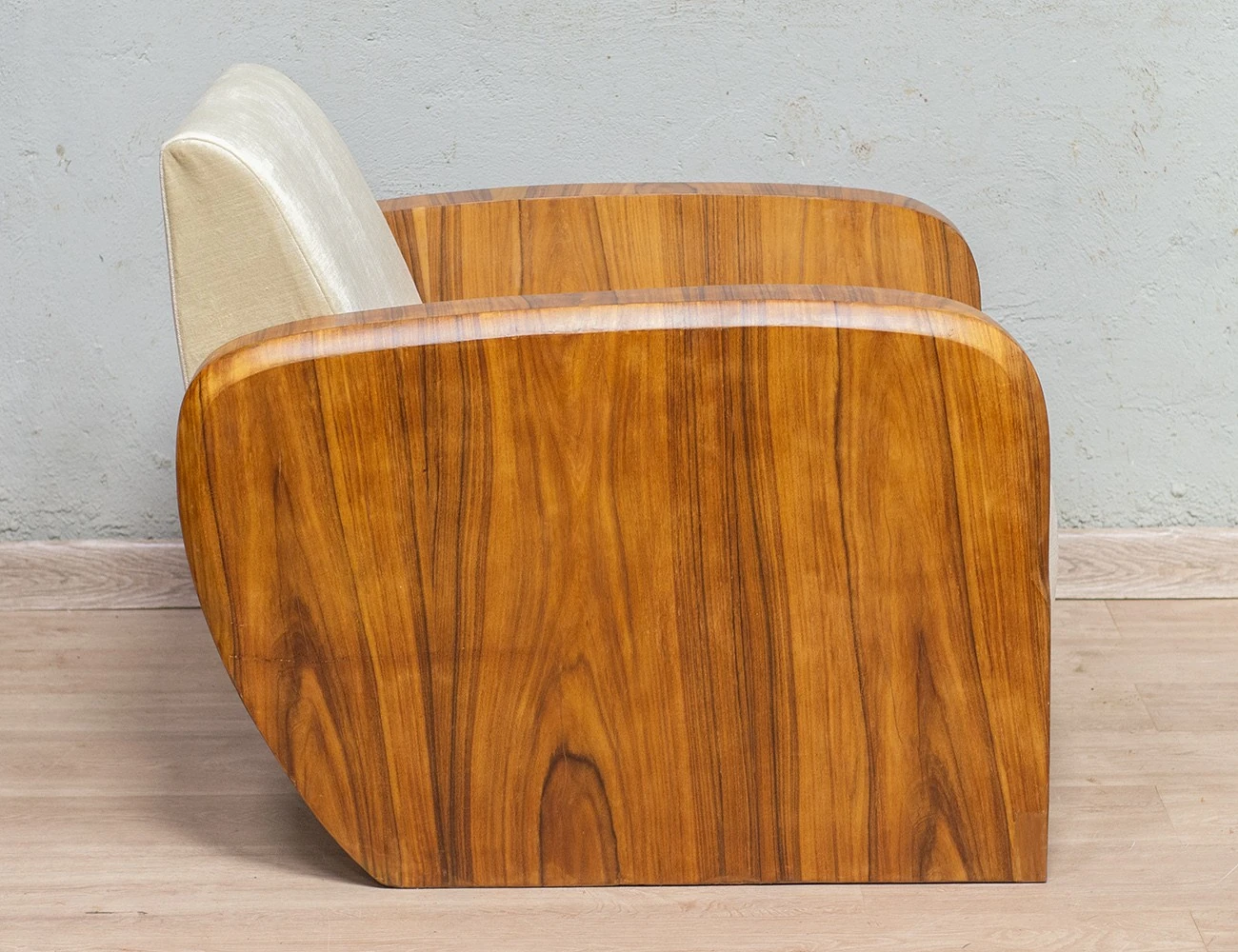 Реставрация винтажного кресла