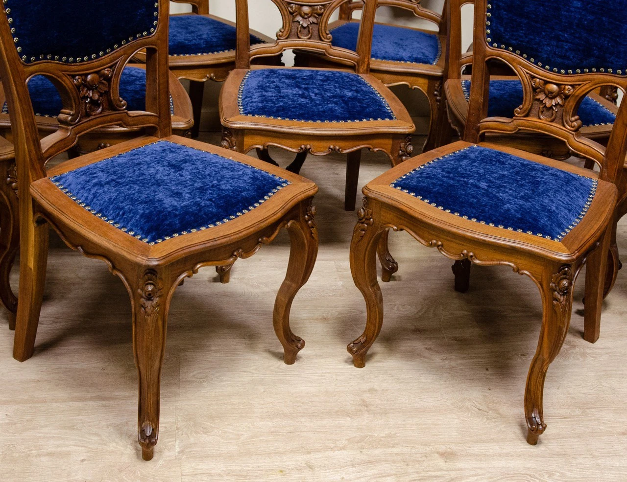 Реставрация антикварных стульев