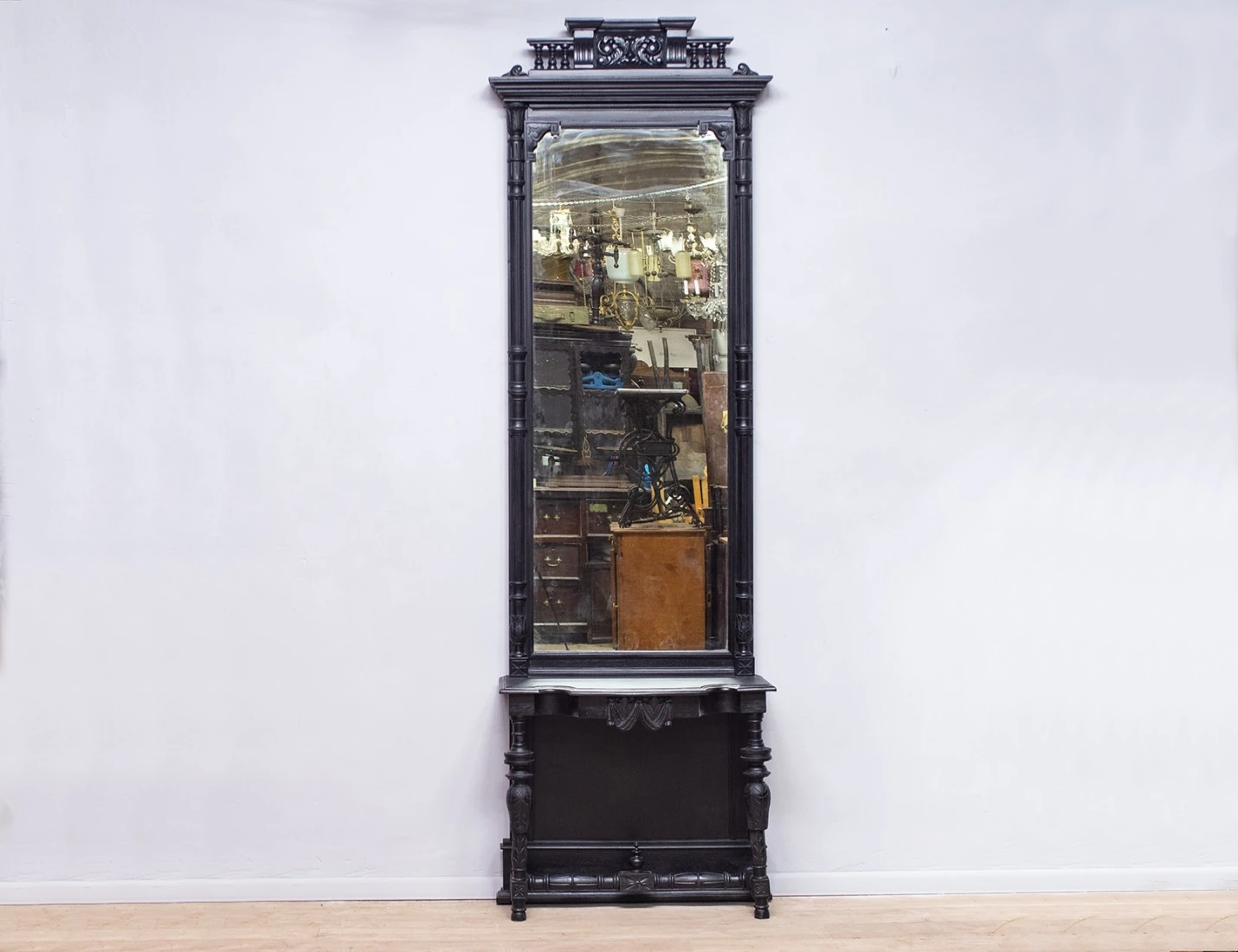 Реставрация простеночного зеркала 19 века