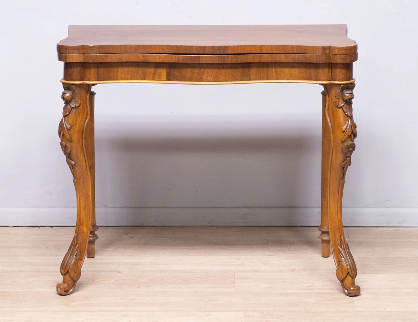 Реставрация антикварного ломберного столика