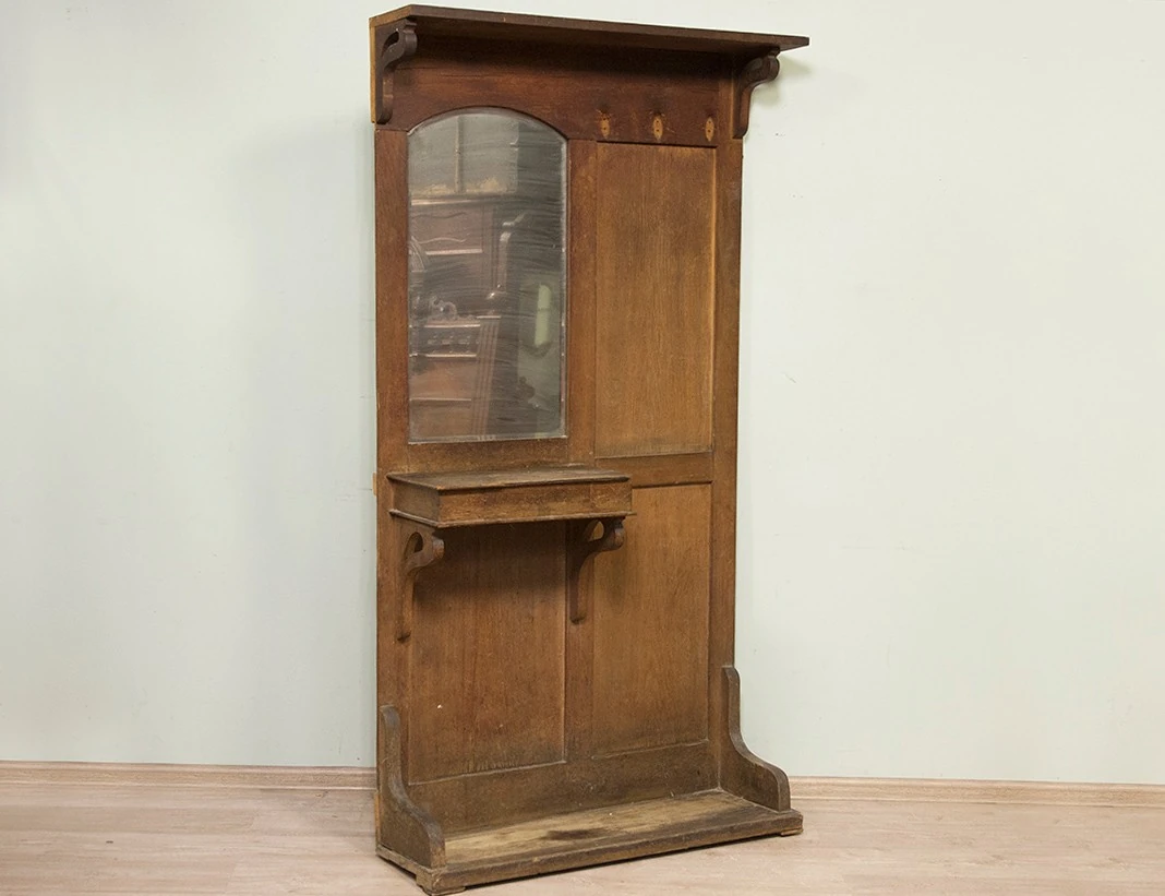 Реставрация старинной прихожей с зеркалом