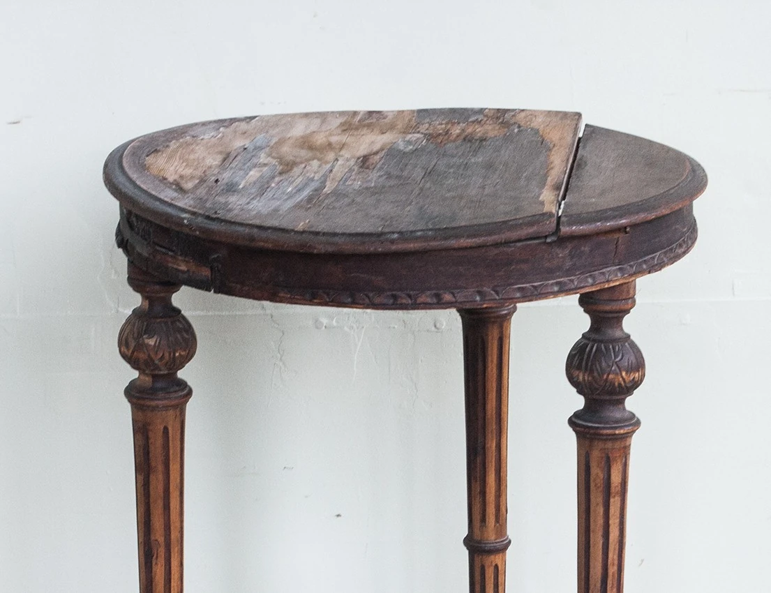 Реставрация антикварного столика 19 века